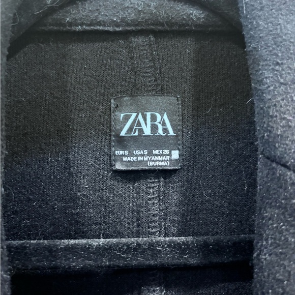 ZARA Black Women’s Buttonless Peacoat - Picture 5 of 5